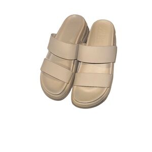 Zara Women's Beige Slide Sandals